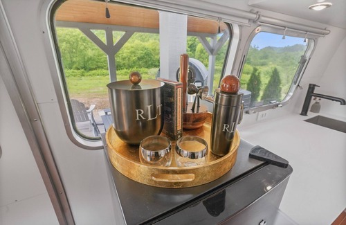 Rockbridge Casa | Streams and Dreams at Laurel Run Luxury Airstream Glamping The Manhattan Unit 1
