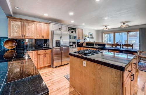 Frisco Condominio | Streamside 333B