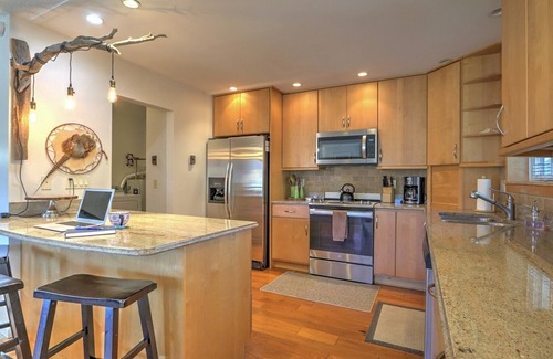 Carbondale Casa | Streamside Family Home with 2 Fly Fishing Badges! 24 Miles to Aspen!