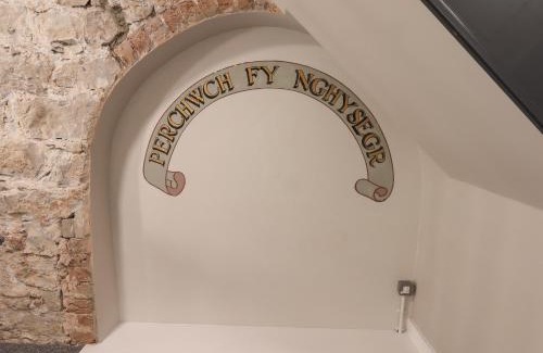 Dyserth Apartamento | Strength Rooms