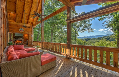 Blue Ridge Cabina | Stress Free Summit by Escape to Blue Ridge