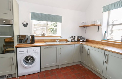 High Ercall Cabaña | Strine View Cottage, CRUDGINGTON
