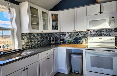 Jerusalem Casa | Striped Bass Villa - Beachfront Vacation Home