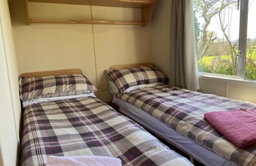 Bridport Chalet De Esquí | Strongate Orchard Farm stay Bridport Dorset- Jurassic Coast 10 min drive