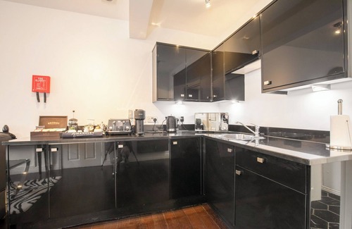 Cheltenham Apartamento | Strozzi Palace Suites by Mansley