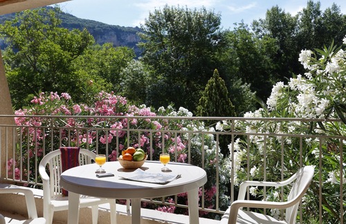 Vallon-Pont-d'Arc Apartamento | Studio au calme avec terrasse + vue imprenable sur l'Ardèche!