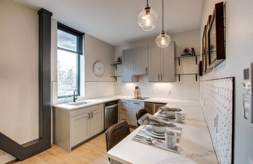 Berkeley Apartamento | Stuart- 2 Bedroom 1 Bath with Full Kitchen