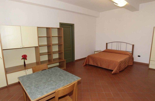 Reggio nell'Emilia Hostal | Student's Hostel della Ghiara