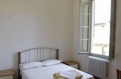 Reggio nell'Emilia Hostal | Student's Hostel della Ghiara