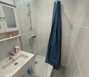 Epinay-sur-Seine Casa | Studette indépendante tout confort sur jardin