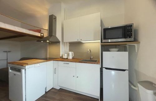 Saint-Michel-l'Observatoire Apartamento | Studio cosy climatisé au coeur du village de Saint Michel l'Observatoire