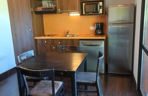 Jausiers Apartamento | Studio à Jausiers avec terrasse, piscine, parking et garage - 4 pers, 27m² - FR-1-165B-44