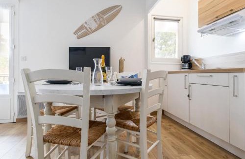 Quimiac Apartamento | Studio à Mesquer: Plage à 200m, Balcon, Parking, Proche Commerces - FR-1-306-1243
