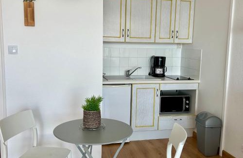 Saint-Jean-de-Monts Apartamento | Studio à St Jean de Monts, accès plage, 3 pers, balcon - FR-1-652-48