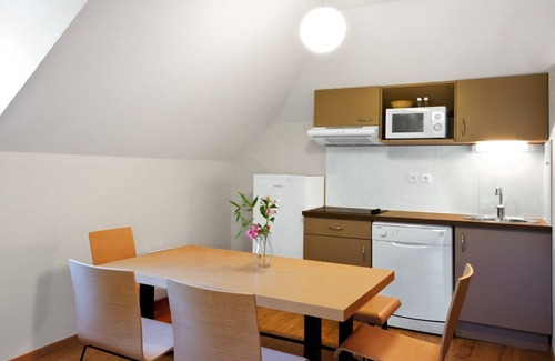 Ax-les-Thermes Apartamento | Studio Équipé 800m des remontées mécaniques + accès sauna!