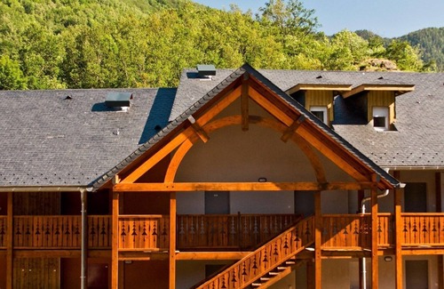 Ax-les-Thermes Apartamento | Studio Équipé 800m des remontées mécaniques + accès sauna!