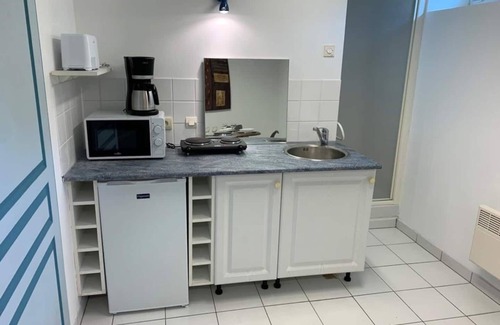 Champagne Casa | Studio Équipé au Calme Proche Toutes Commodités