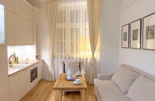Kalisz Apartamento | Studio Łazienna - Nocleg i Fotografia