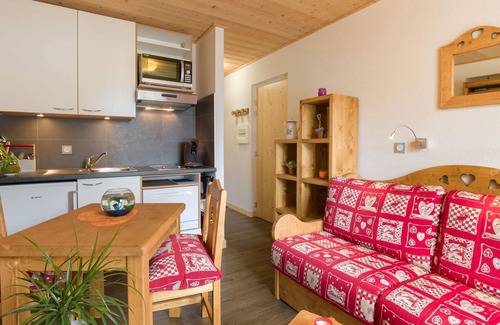 Mijoux Apartamento | TAV13-Estudio-Baño Privado-Vista a la Calle