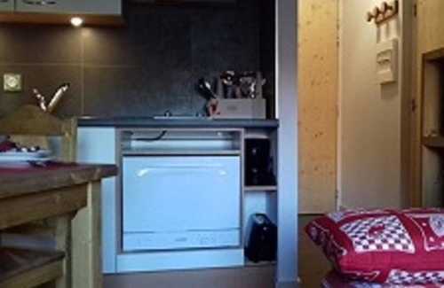 Mijoux Apartamento | TAV13-Estudio-Baño Privado-Vista a la Calle
