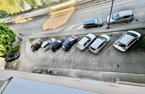 Secteur 1 Apartamento | Studio 105 - Calme & Tout Equipé avec Parking Gratuit