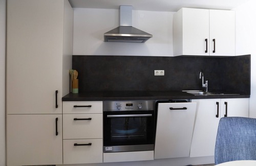 Dravograd Apartamento | Studio 1111 with Sauna & Hot Tub