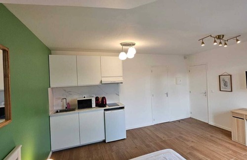 La Courneuve Apartamento | Studio 20m2 Lumineux Avec Balcon - 2P