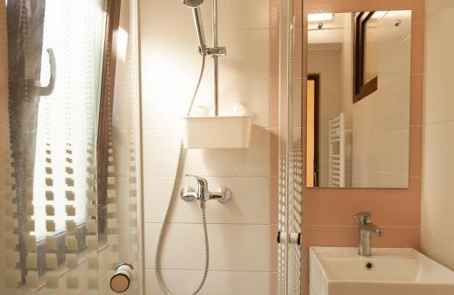 Iasi Apartamento | Studio 24
