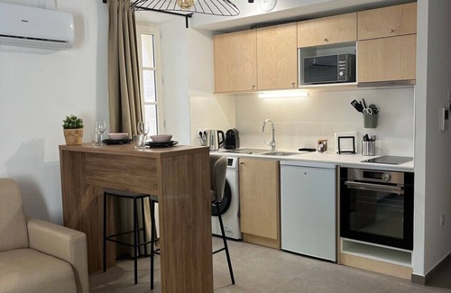 Velaux Apartamento | Studio 101-Estudio-Básico-Habitación con desagüe
