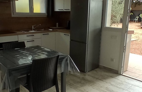La Valette-du-Var Apartamento | Studio 28 m square, garden level, no works.