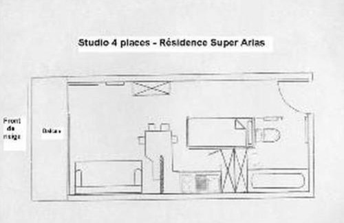 Arette Apartamento | Studio 4 pers avec balcon sur les pistes, parking gratuit, casier à skis et kitchenette aménagée - FR-1-602-32