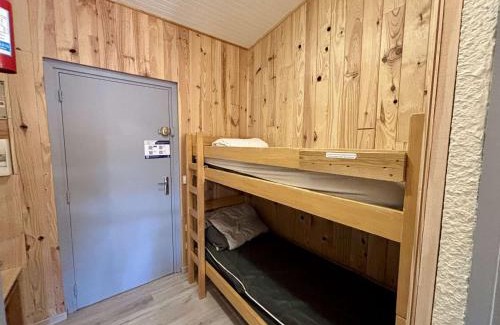 Jeux Apartamento | Studio 4 pers, balcon sud, centre station, proche pistes et commerces - Alpe d'Huez - FR-1-405-43