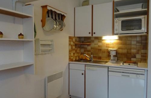 Bourg-Saint-Maurice Apartamento | Studio 4 pers avec balcon à Bourg Saint Maurice, proche centre et commerces - animaux acceptés - FR-1-411-110