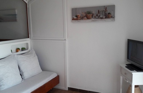 Toulon - Hyeres Apartamento | Estudio 4 pers vistas al mar, estacionamiento, wifi, aire acondicionado, ropa de hogar proporcionada.