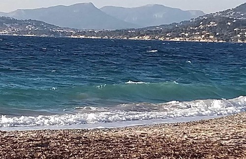 Toulon - Hyeres Apartamento | Estudio 4 pers vistas al mar, estacionamiento, wifi, aire acondicionado, ropa de hogar proporcionada.