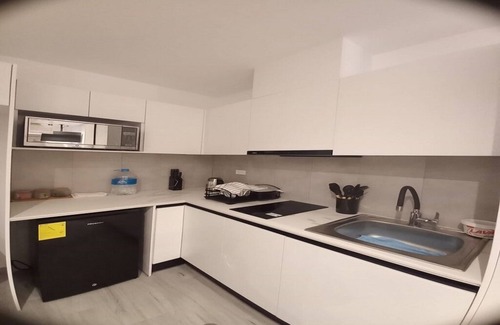 Distrito Financiero Apartamento | Estudio 407 Torre Pontina: Lujo, vistas y confort.