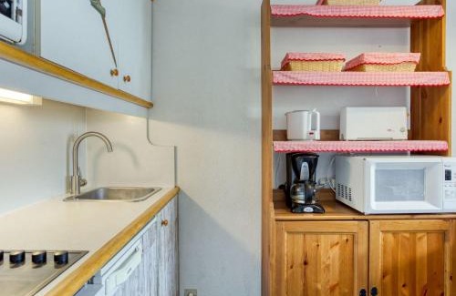 Reberty Apartamento | Studio 503 Nécou by Interhome
