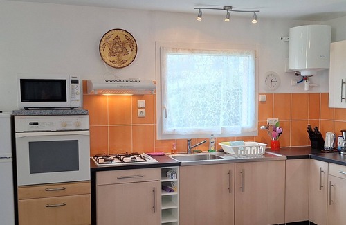 Plougasnou Apartamento | Studio 50m2 between fishing port and beach 100m away ideal for 1 couple and 1 child