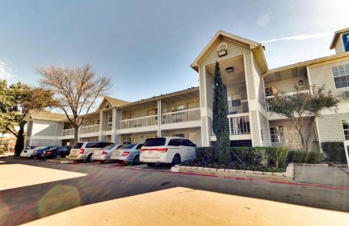 Lake Highlands Hotel | Studio 6-Dallas, TX - Garland - Northeast