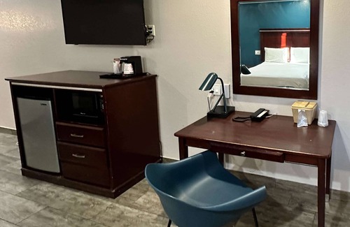 Mesa Hotel | Studio 6 Mesa, AZ – Near Downtown & Sloan Park