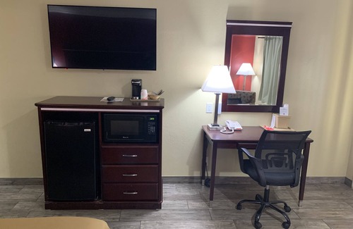 Mesa Hotel | Studio 6 Mesa, AZ – Near Downtown & Sloan Park