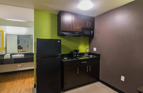 Tyler Hotel | Studio 6 Tyler, TX