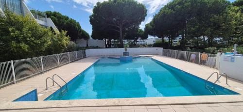 La Petite Motte Apartamento | Studio 7 mn mer, refait neuf, cosy, parking, piscine