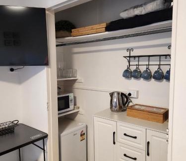 Johnsonville Cama Y Desayuno | Studio 9 on Lakewood
