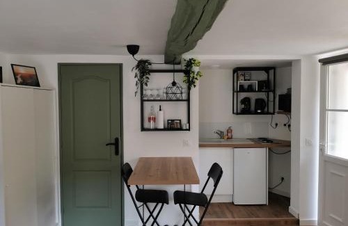 Deville-les-Rouen Apartamento | Studio a 10 min de Rouen - Le Guillaume