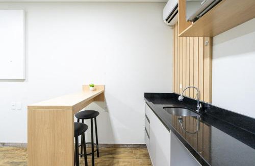 Picarras Apartamento | Studio A 350m PRAIA com Garagem privativa Cozinha funcional Ar Condicionado, Wi Fi, Localização estratégica, Centro da cidade, perto de tudo Reserve agora mesmo