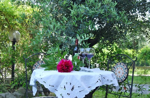 Fiumaretta Apartamento | Studio apartment near the sea, with garden and private parking " The Seagull"