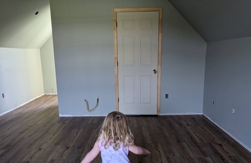 Creedmoor Apartamento | Studio above garage at farmhouse