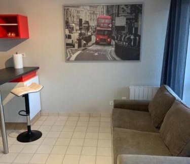 Douvaine Apartamento | Studio Agora