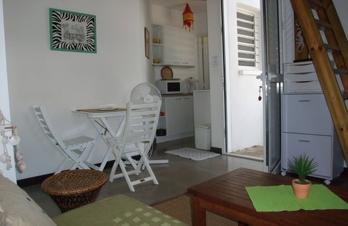 Saint-Pierre De La Reunion Apartamento | Estudio independiente y su jardín bajo el sol de la Reunión.